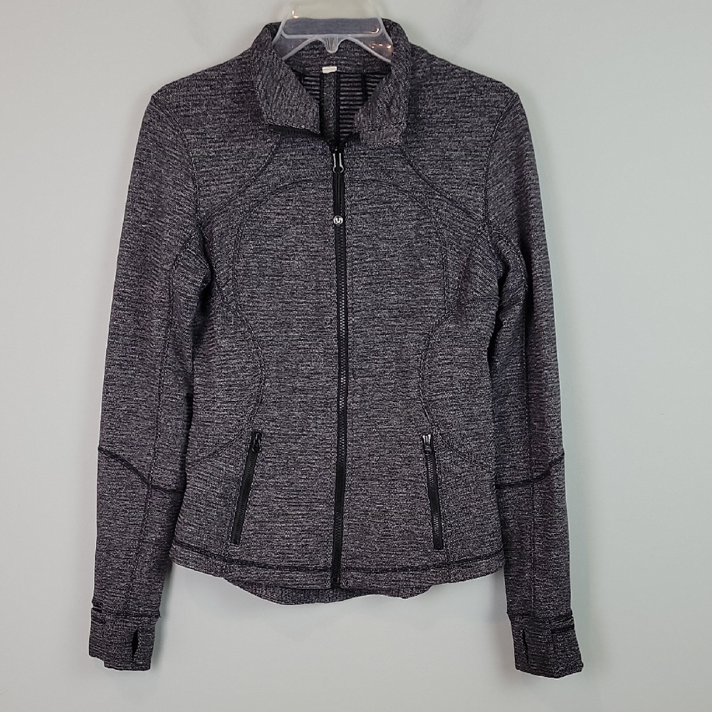 Lululemon black stretchy knit jacket Medium